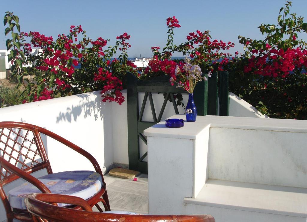 Parathyro Sto Aigaio 1 Tinos Ruang foto